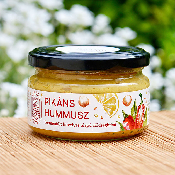 Pikáns hummusz